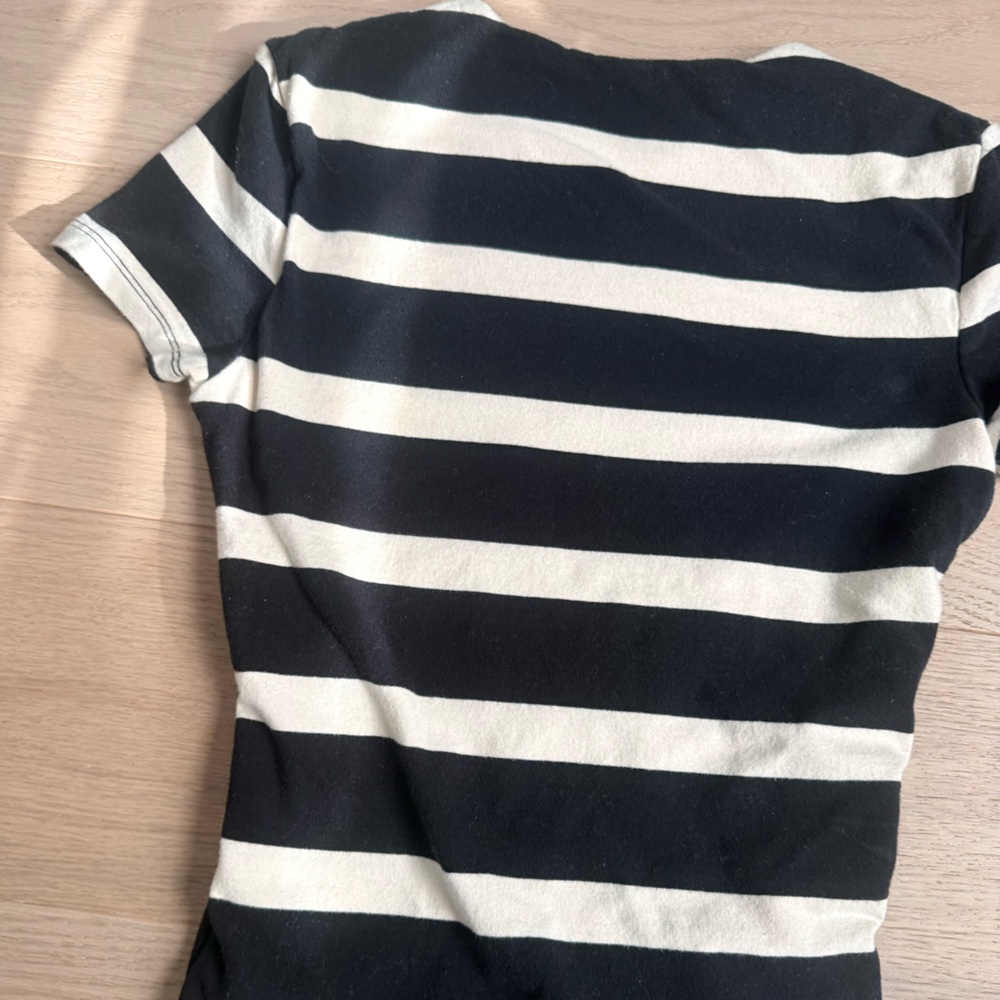 Abercrombie & Fitch Short-Sleeve Cotton-Blend Seamless
Fabric Crew Bodysuit - Picture 5 of 7